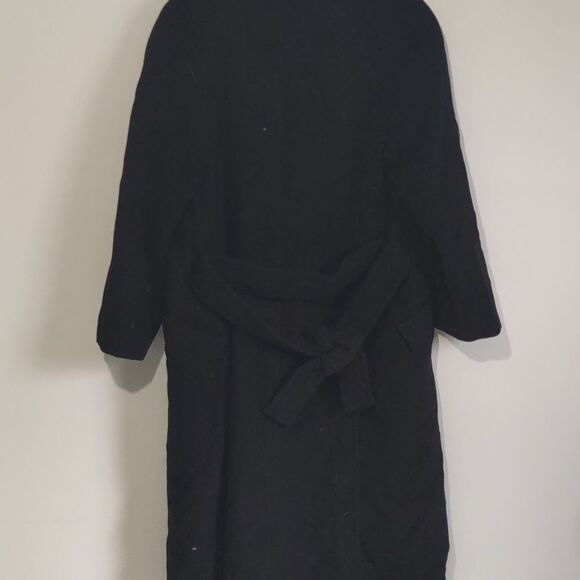 Elegant Black Pea Coat for Women - Picture 8 of 10